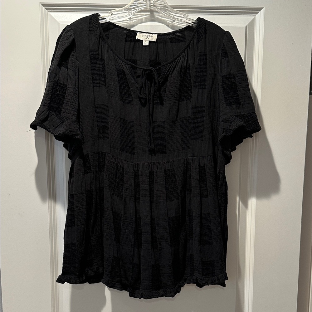 Umgee Black Textured Blouse with Tie Neck - Picture 1 of 8